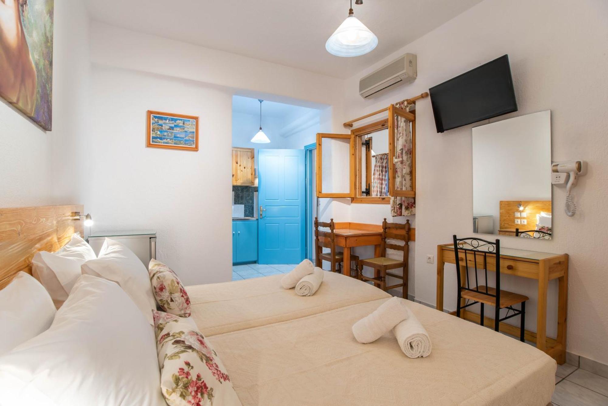 Kontaratos Studios & Apartments Páros Exteriér fotografie