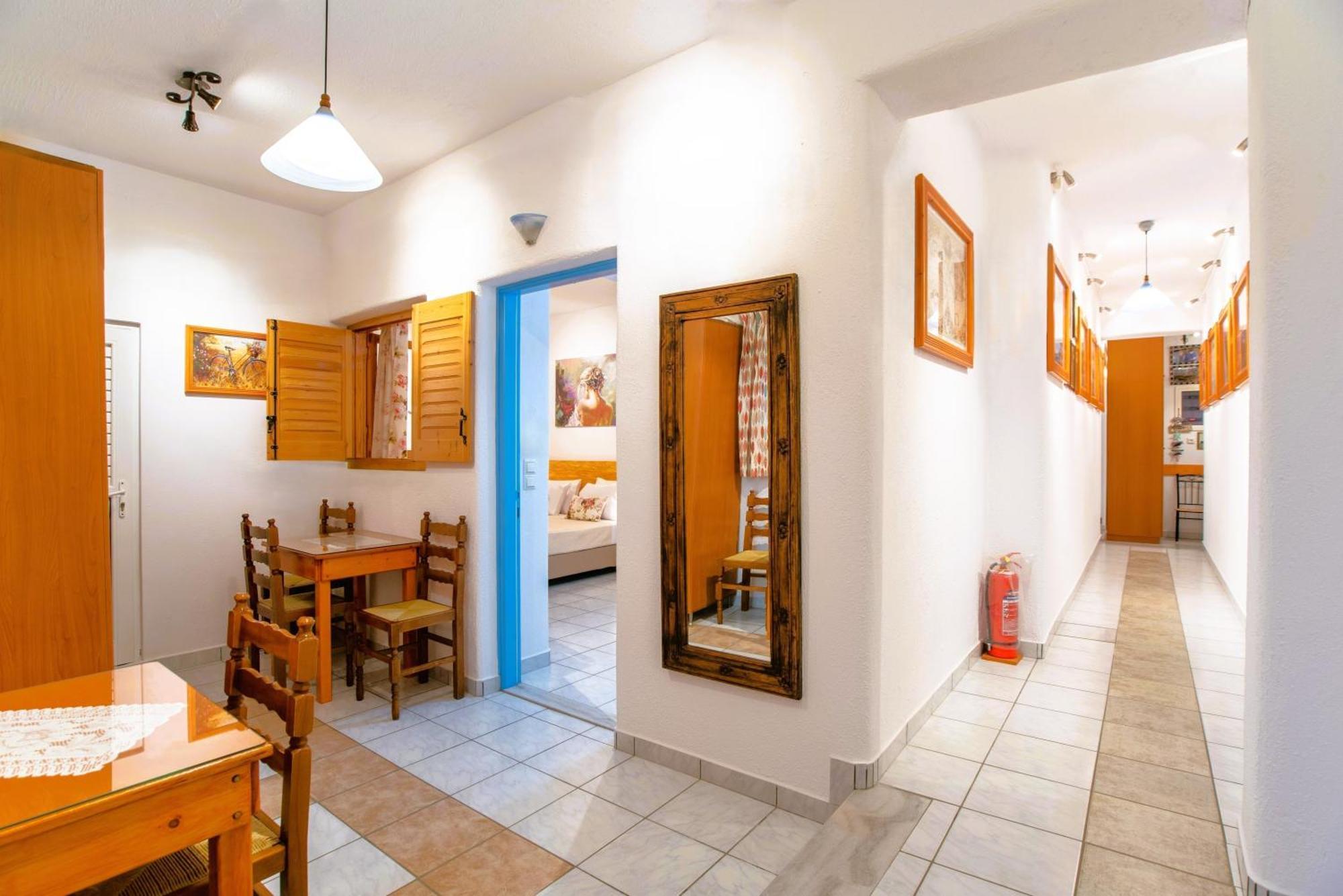 Kontaratos Studios & Apartments Páros Exteriér fotografie